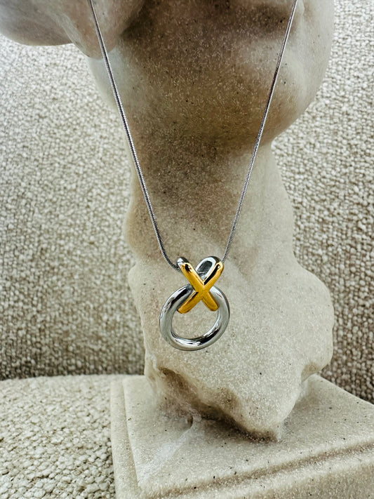 Two tone everyday necklace