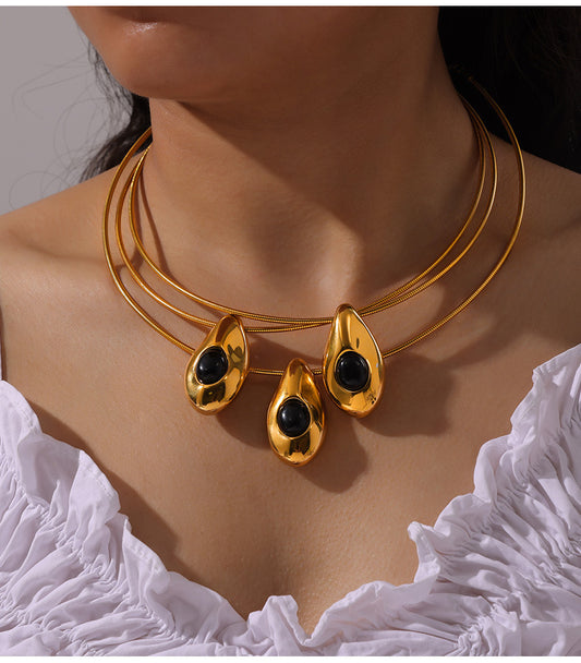 Stone gold necklace