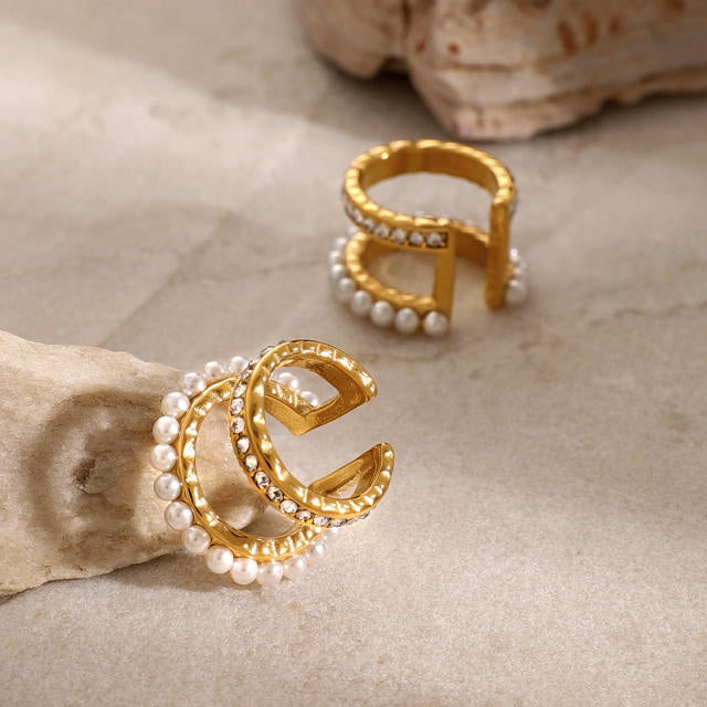 Two layer pearl ear cuff