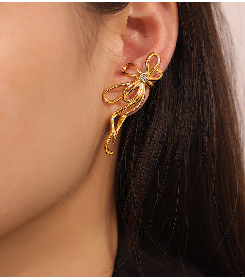 Sweet bow ear cuff