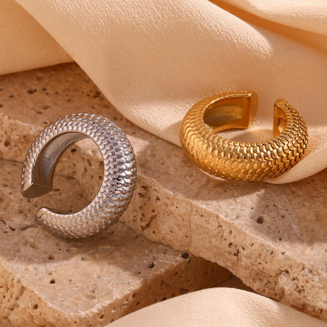 Chunky stainless steal ear cuff
