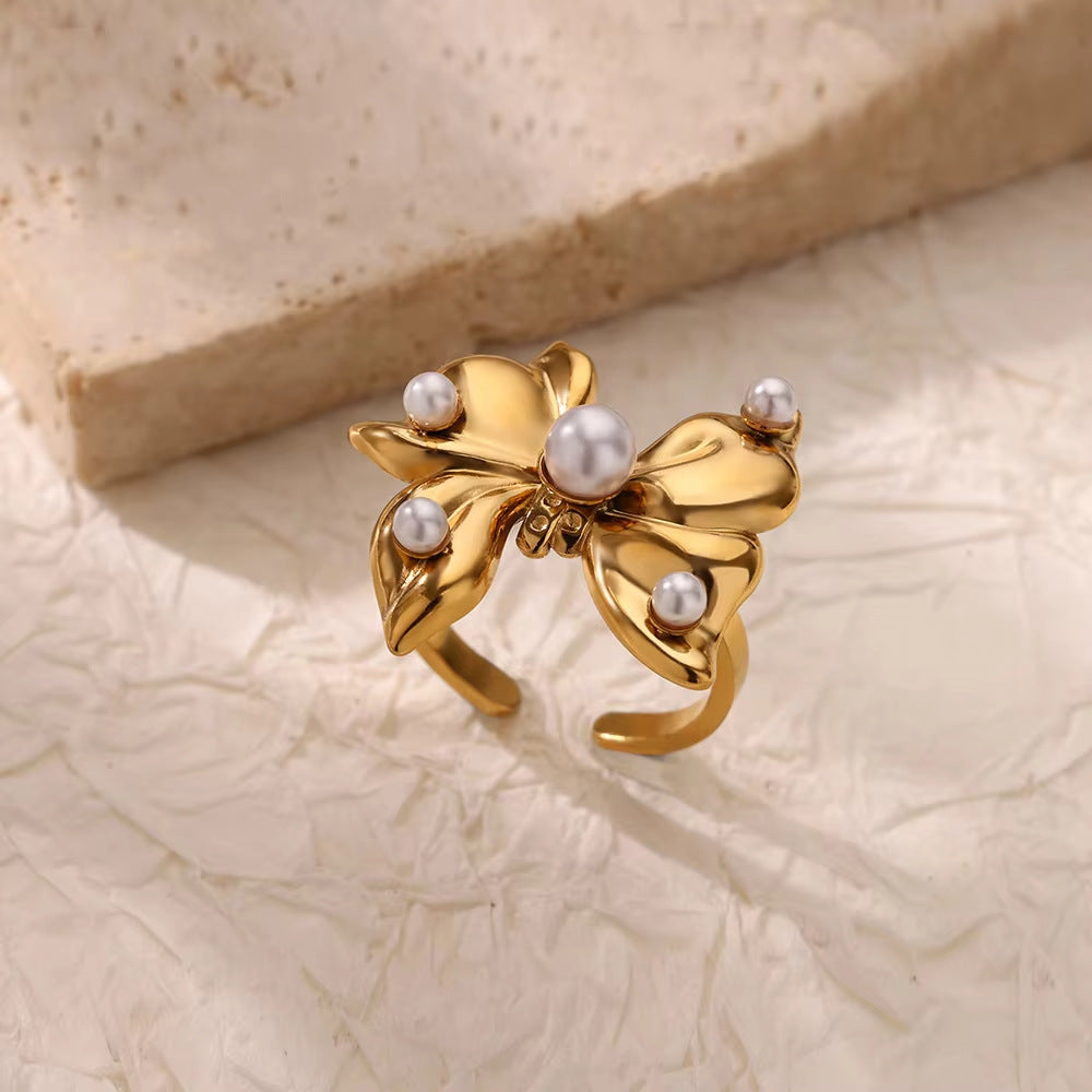 LUX pearl delicate rings
