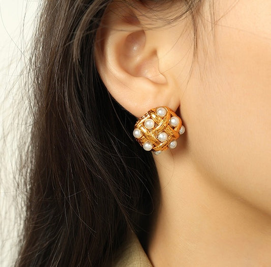 Pearl square earrings