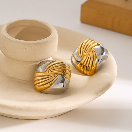 Two tone square earring