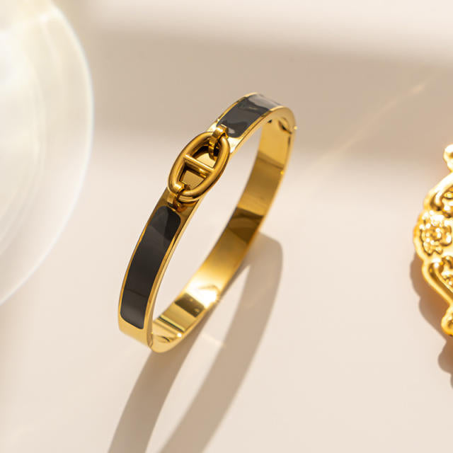 Classic Bean Bangle