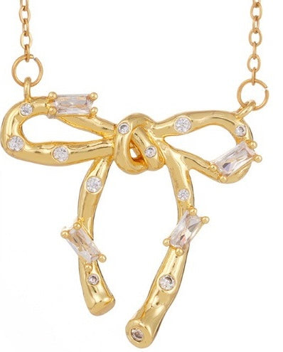 Sweet bow pendant necklace
