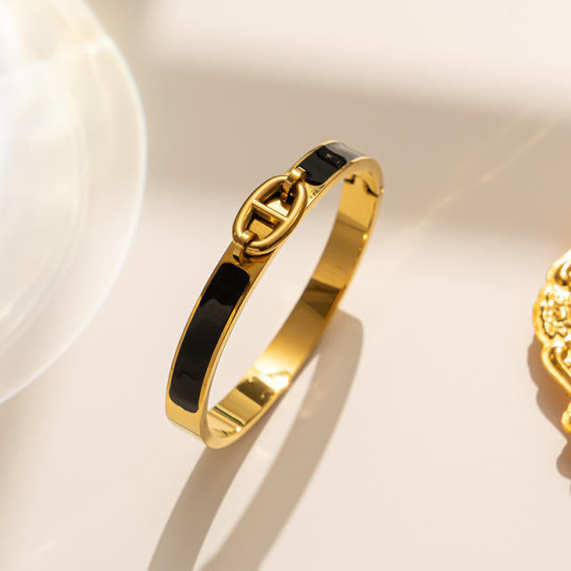 Classic Bean Bangle