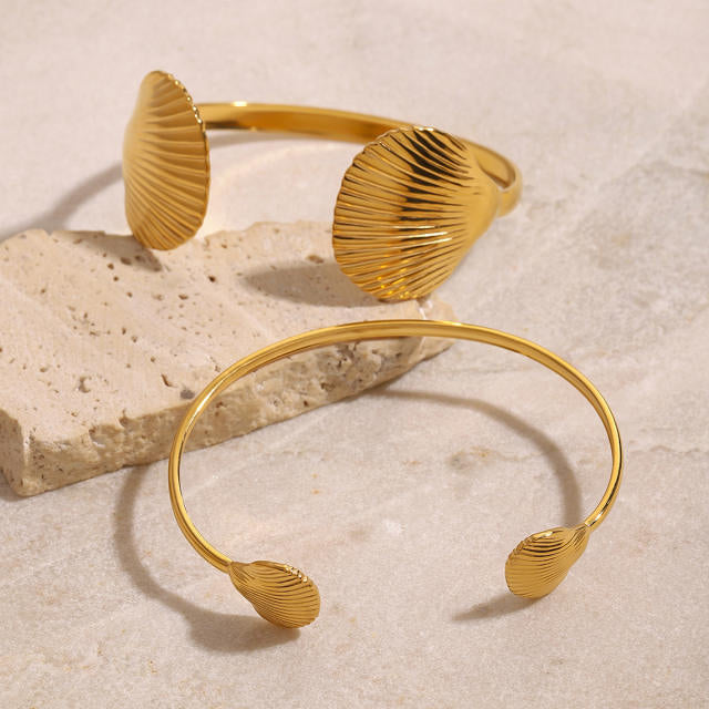 Shell Sumer Bangle